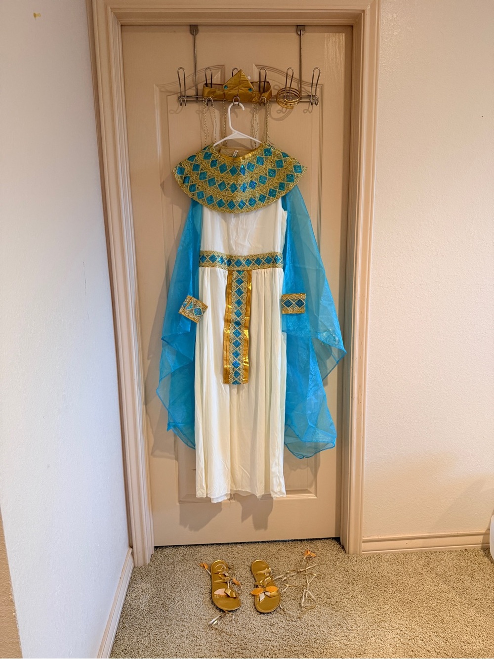 Vintage Cleopatra Queen Costume  M 8-10 with BONUS Sandals and Asp bangle